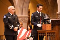 Station 19 – Station 19 Staffel 2 Folge 16 Die Glocke klingt für den Toten: Miguel Sandoval als Pruitt Herrara, Jay Hayden als Travis Montgomery Copyright: SRF/ABC Studios