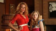 Runaway Girl – L-R: Glenda (Blake Lively), Luli (Chloë Grace Moretz)