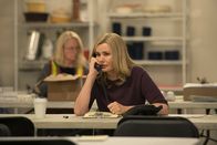 The Exorcist – Angela (Geena Davis) gibt alles, um ihre Tochter wiederzufinden, doch Casey möchte vielleicht gar nicht gefunden werden ...