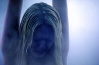 Saw III – Sie ist hier weil sie den Tod eines Kindes mitzuverantworten hat. Jeff, der Vater des Kindes, darf über Danicas (Debra McCabe) Leben entscheiden ...
