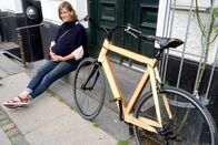 Städte am Meer – Leicht und robust: Das Holzfahrrad von Mette Walsted Kristiansen ist selbst in der Zweiradmetropole Kopenhagen ein Hingucker.