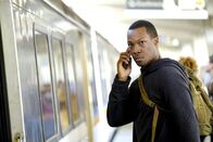 24: Legacy – Während Rebecca Ingram auf der Suche nach dem Maulwurf in der CTU ist, macht sich Carter (Corey Hawkins) auf den Weg zu einem Treffen mit seinem ehemaligen Ranger-Kollegen Ben Grimes, der sich mit ihm treffen möchte, um einen delikaten Deal abzuwickeln ...
