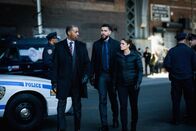 FBI: Special Crime Unit – ASAC Tom Andrews (Dion Graham, l.); Omar Adom OA Zidan (Zeeko Zaki, Mitte); Maggie Bell (Missy Peregrym, r.)