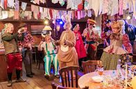 Die Fallers - Die SWR Schwarzwaldserie – Im Löwen wird nun doch Fasnet gefeiert und alle sind dabei.