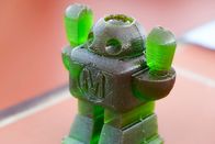 P.M. Wissen – Weiche Schale, weicher Kern – die neueste Generation von Robotern: wahre „Softies“ aus abbaubarer Gelatine.