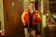 The Middle – Zu seinem 15. Geburtstag soll Brick (Atticus Shaffer) Auto fahren lernen, doch ist das wirklich eine gute Idee?