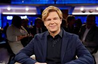 Nachtcafé – Prof. Dr. Michael Steinbrecher in der Studio-Kulisse im Alten E-Werk Baden-Baden.