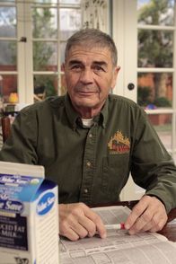 Last Man Standing – Bud Baxter (Robert Forster) möchte zusammen mit seinen Söhnen eine neue Filiale von Outdoor Man eröffnen. Gleichzeitig versuchen seine drei Enkelinnen ihn über das Internet an ein eine Frau zu vermitteln ...