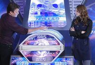Castle – Der aktuelle Fall führt Beckett (Stana Katic, r.) und Castle (Nathan Fillion, l.) in fremde Galaxien ...