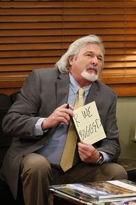 Last Man Standing – Wayne (Brad Leland)