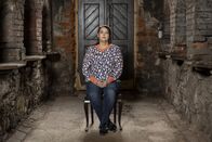 Das große Promi-Büßen – Titel: Das große Promi-Büßen; Person: Helena Fürst; Copyright: ProSieben/Nikola Milatovic; Fotograf: Nikola Milatovic; Bildredakteur: Carolin Klema; Dateiname: 2266619.jpg; Rechtehinweis: Dieses Bild darf bis eine Woche nach Ausstrahlung honorarfrei fuer redaktionelle Zwecke und nur im Rahmen der Programmankuendigung verwendet werden. Spaetere Veroeffentlichungen sind nur nach Ruecksprache und ausdruecklicher Genehmigung der Seven.One Entertainment Group GmbH moeglich. Nicht fuer EPG! Verwendung nur mit vollstaendigem Copyrightvermerk. Das Foto darf nicht veraendert, bearbeitet und nur im Ganzen verwendet werden. Es darf nicht archiviert werden. Es darf nicht an Dritte weitergeleitet werden. Aneinanderreihung/Zusammenlegung/Kopplung von Bildern zum Zweck der Erstellung von Slide-Shows o.ä. nicht gestattet; Verbindung/Einfügen/Anfügen von Werbung nicht gestattet. Bei Fragen: foto@seven.one Voraussetzung fuer die Verwendung dieser Programmdaten ist die Zustimmung zu den Allgemeinen Geschaeftsbedingungen der Presselounges der Sender der Seven.One Entertainment Group GmbH.
