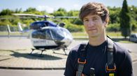 Die Flut - Chronik eines Versagens – René Lehmler ist Höhenretter bei der Feuerwehr Wiesbaden. Er war einer der ersten, die in der Flutnacht an der Ahr mit dem Helikopter im Einsatz waren.