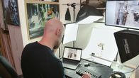 Der Code des Künstlers – Künstler Romas Lipski in seinem Atelier in Berlin.