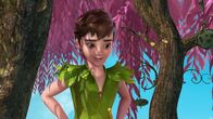 Peter Pan - Neue Abenteuer – Peter Pan freut sich über den geretteten Fantasiebaum.