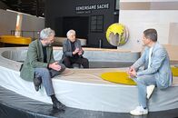 Wie gut ist unser Grundgesetz? – Ist die Demokratie in Deutschland bedroht? ARD-Rechtsexperte Frank Bräutigam (r.) im Gespräch mit Gerhart Baum (M.) und Maximilian Steinbeis (l.)