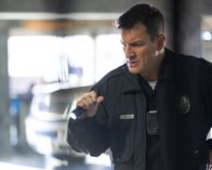 The Rookie – Nach einem eingegangenen Notruf macht John (Nathan Fillion) vor Ort eine schockierende Entdeckung.