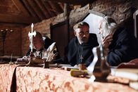 Die Inquisition – Die Reihe "Die Inquisition" zeigt, wie und warum religiöse Fanatiker und Psychopathen im Namen des Christentums ungestraft und mancherorts jahrhundertelang massenhaft foltern und morden konnten. Es geht um Täter und Opfer, um gnadenlose Gerichtsverfahren und grausame Strafen - um Leben und Tod.