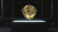 Strangest Things – Jedes Detail der Totenmaske ist sorgfältig in die Oberfläche des Metalls eingearbeitet. Sie ist etwa 25 Zentimeter hoch, 17 Zentimeter breit und aus einer einzigen Goldplatte gefertigt.; Bildunterschrift: Jedes Detail der Totenmaske ist sorgfältig in die Oberfläche des Metalls eingearbeitet. Sie ist etwa 25 Zentimeter hoch, 17 Zentimeter breit und aus einer einzigen Goldplatte gefertigt.