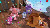 Glücksbärchis & Co. – Wunderherz hat auf dem Wolkenschiff gemeinsam mit den Cousins jede Menge Spaß.