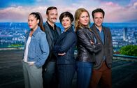 SOKO Linz – (v.li.): Yara Nejem (Miriam Hie), Stefan Pichlwanger (Michael Steinocher), Joe Haizinger (Katharina Stemberger), Biggi Obergschwendter (Angelika Niedetzky), Dr. Richie Vitek (Alexander Pschill)