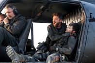 Stratton – v.r.) und Marty (Tyler Hoechlin, r.)