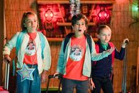Single Parents – L-R: Sophie Cooper (Marlow Barkley), Graham D'Amato (Tyler Wladis) and Amy Fogerty (Ella Allan)