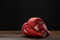 Boxen: Daniel Nader Memorial – Boxhandschuhe