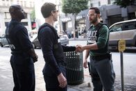 Brooklyn Nine-Nine – (v.li.) Terry Jeffords (Terry Crews), Andy Samberg (Jake Peralta), Nick Kroll (Agent Kendrick).