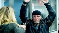 Tatort – v.l. Kommissarin Henni Sieland (Alwara Höfels), Hansi (Arved Birnbaum)
