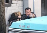 Steven Seagal - Kill Switch – Ahnt noch nicht, dass ihn sein Gegner an Kaltblütigkeit und Grausamkeit bei Weitem übertrifft: Detective Jacob King (Steven Seagal) ...