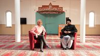 Expedition in die Heimat – Moderatorin Anna Lena Dörr im Gespräch mit Imam Ansir Ahmad in Koblenz, Tahir-Moschee