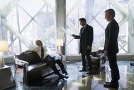 The Strain – On left: Eldritch Palmer (Jonathan Hyde).