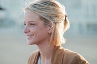 Revival – Ana (Lynn Van Royen)