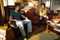 Young Sheldon – Georgie Cooper (Montana Jordan, l.); Connor (Joe Apollonio, r.)