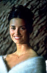 All die schönen Pferde – Alejandra (Penélope Cruz) ist die Tochter des reichen Farmbesitzers Hector de la Rocha.