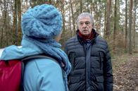 Sturm der Liebe – Melli (Bojana Golenac, l.) lehnt Andrés (Joachim Lätsch, r.) Angebot ab, sie auf ihre Wanderung zu begleiten.
