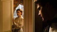 Grand Hotel – Alicia (Amaia Salamanca) und Julio (Yon González)