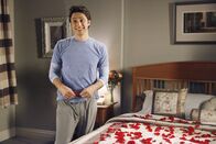 Scrubs - Die Anfänger – Befürchtet, dass die gemeinsame Zeit mit Elliot immer weniger wird: J.D. (Zach Braff) ...