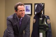 Brooklyn Nine-Nine – Detective "Der Geier" Pembroke (Dean Winters)