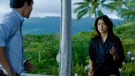 Hawaii Five-0 – Während das Team in einem neuen Fall ermittelt, hat Kono (Grace Park, r.) Sorgen um ihre gemeinsame Zukunft mit Adam (Ian Anthony Dale, l.), wegen seiner Verbindung zu seinem korrupten Familiengeschäft ...