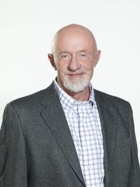 Community – NELLA FOTO: JONATHAN BANKS (BUZZ HICKEY)