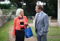 Agatha Raisin – Agatha Raisin (2019)