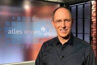 Alles Wissen – Moderator Thomas Ranft präsentiert Verblüffendes aus der Welt des Wissens.