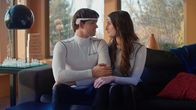 Das Honeymoon Experiment – Tom (Jim Schubin), Eve (Chloe Carroll)