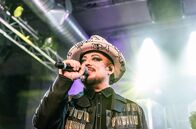 Berlin Live – In den frühen 1980er Jahren erlangte Boy George weltweite Bekanntheit als Sänger der Band Culture Club.