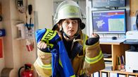 Feuerwehrfrauen – Anja (Nadja Becker) soll die Einsatzleitung übernehmen.