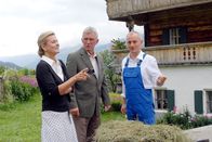 SOKO Kitzbühel – (v.li.): Andrea L’Arronge (Gräfin Schönberg), Heinz Marecek (Hannes Kofler, mi.), Heinrich Schmieder (Markus Hegele).