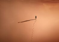 Ich Capitano – Um sich seinen Traum von einem neuen Leben zu erfüllen, begibt sich Seydou (Seydou Sarr) mit seinem Cousin auf eine Reise von der Sahara bis aufs Mittelmeer.