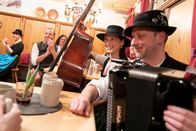 Servus Musikantenstammtisch – Beim Musikantenstammtisch im Stubaital wurde zünftig musiziert