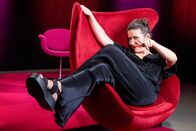 SRF Deep Dating – Moderatorin Gülsha Adilji